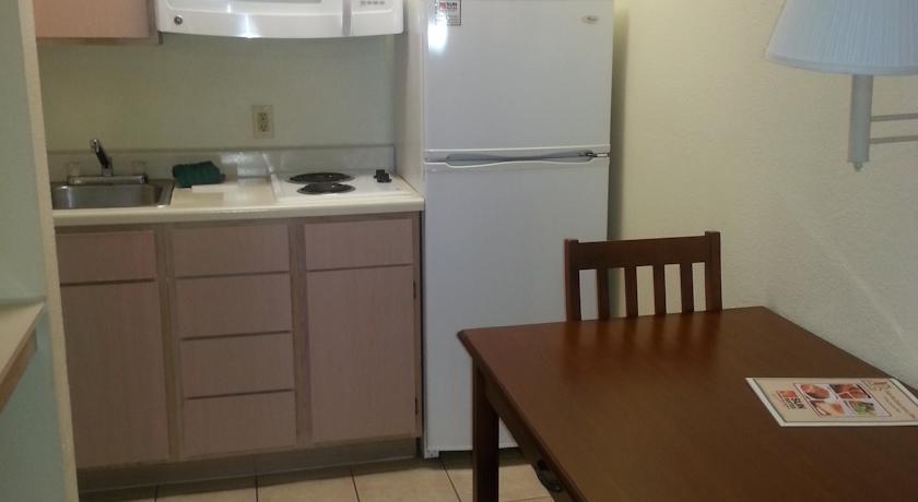 Intown Suites Extended Stay Houston Tx - Westchase Ruang foto